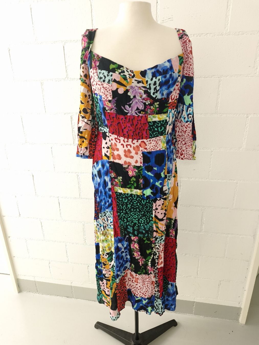 Desigual Vestiti: Neues Desigual Kleid  – Nuovo e nell'imballaggio originale da Hochdorf venduto da Berry005