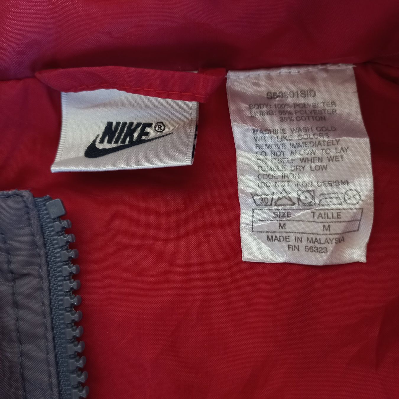 Nike Giacche: Vintage Nike Trackjacket (M) – Nuovo (secondo la descrizione) da Chamoson venduto da Sapoloshop 2