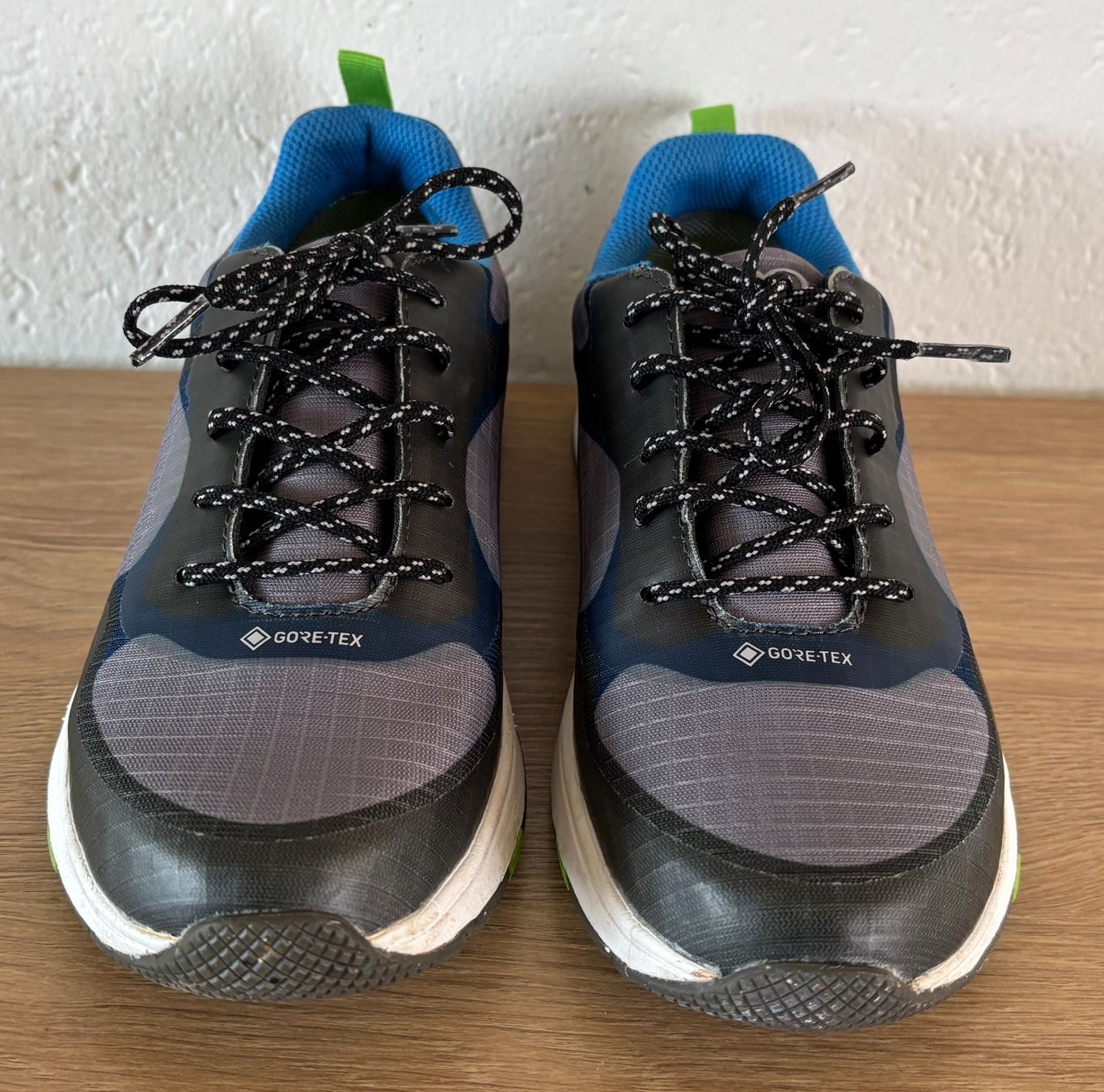 Schuhe für Jungen: Turnschuhe Grösse 37 – Gebraucht aus Zürich von IlkaK