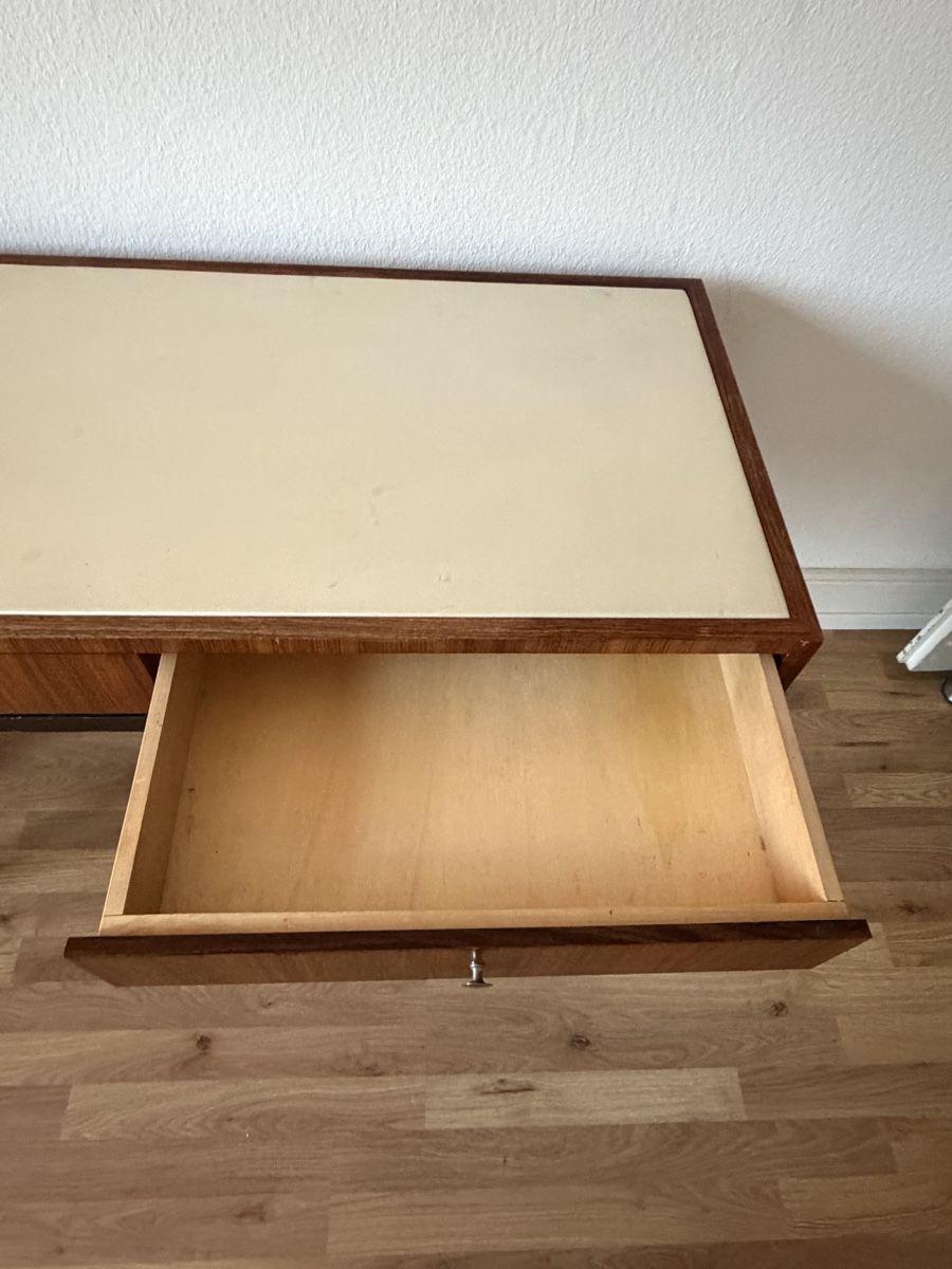 Schreibtische: Design Schreibtisch – Gebraucht aus Zürich von far_s6wj 1