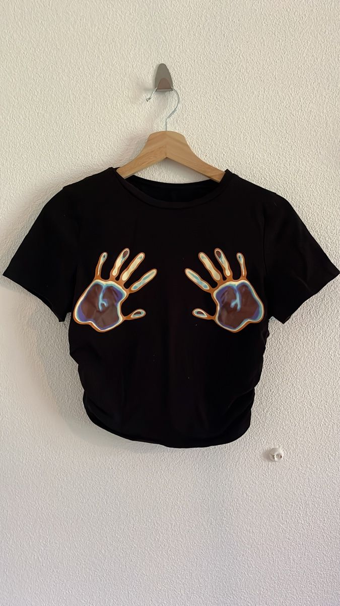 Shein T-shirt: T-shirt noir avec motif – Usato da Martigny venduto da mar_p55z