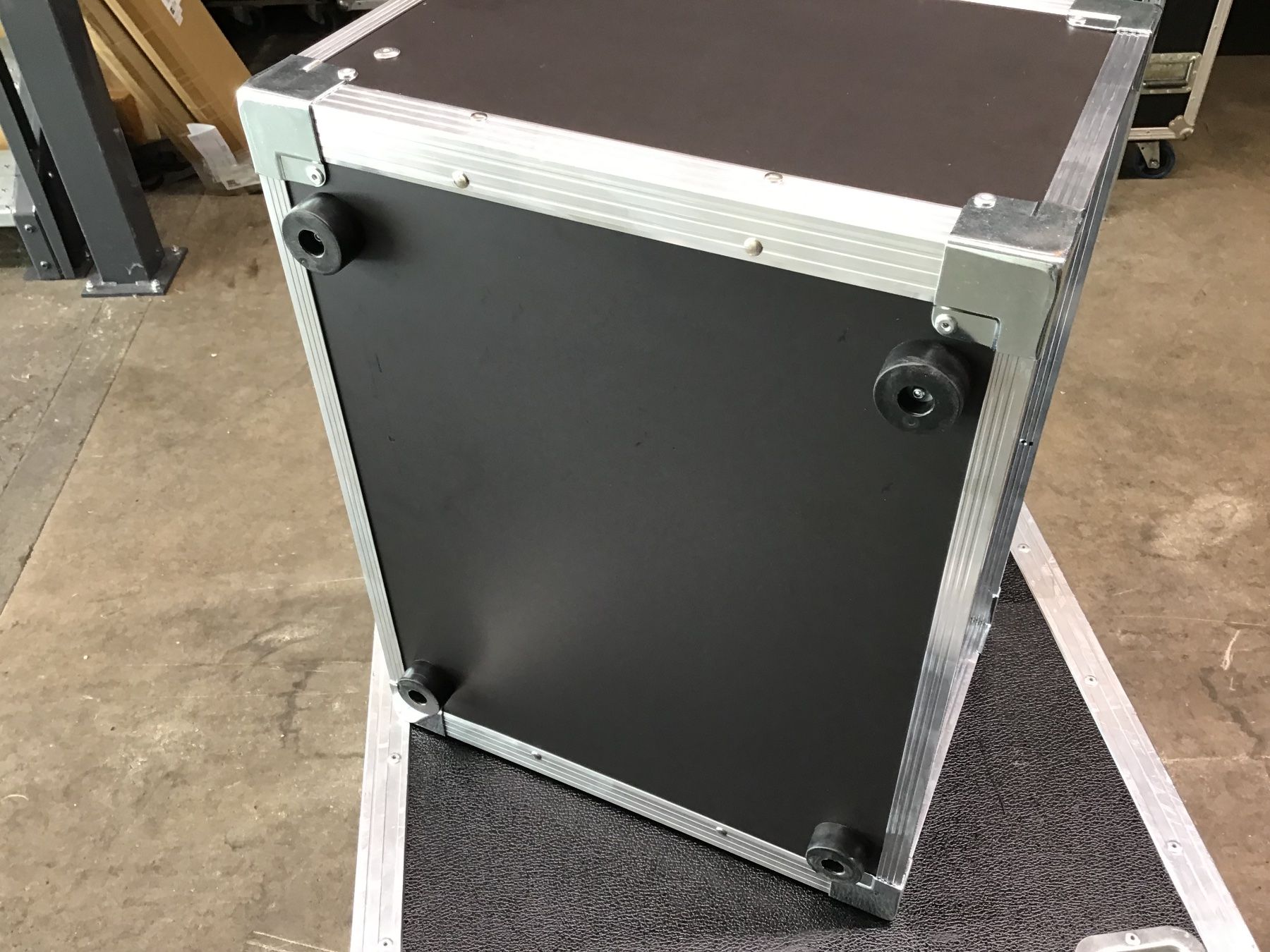 Altri accessori: 19 Zoll Rack 6 HE – Usato da Leuggern venduto da stagem 5