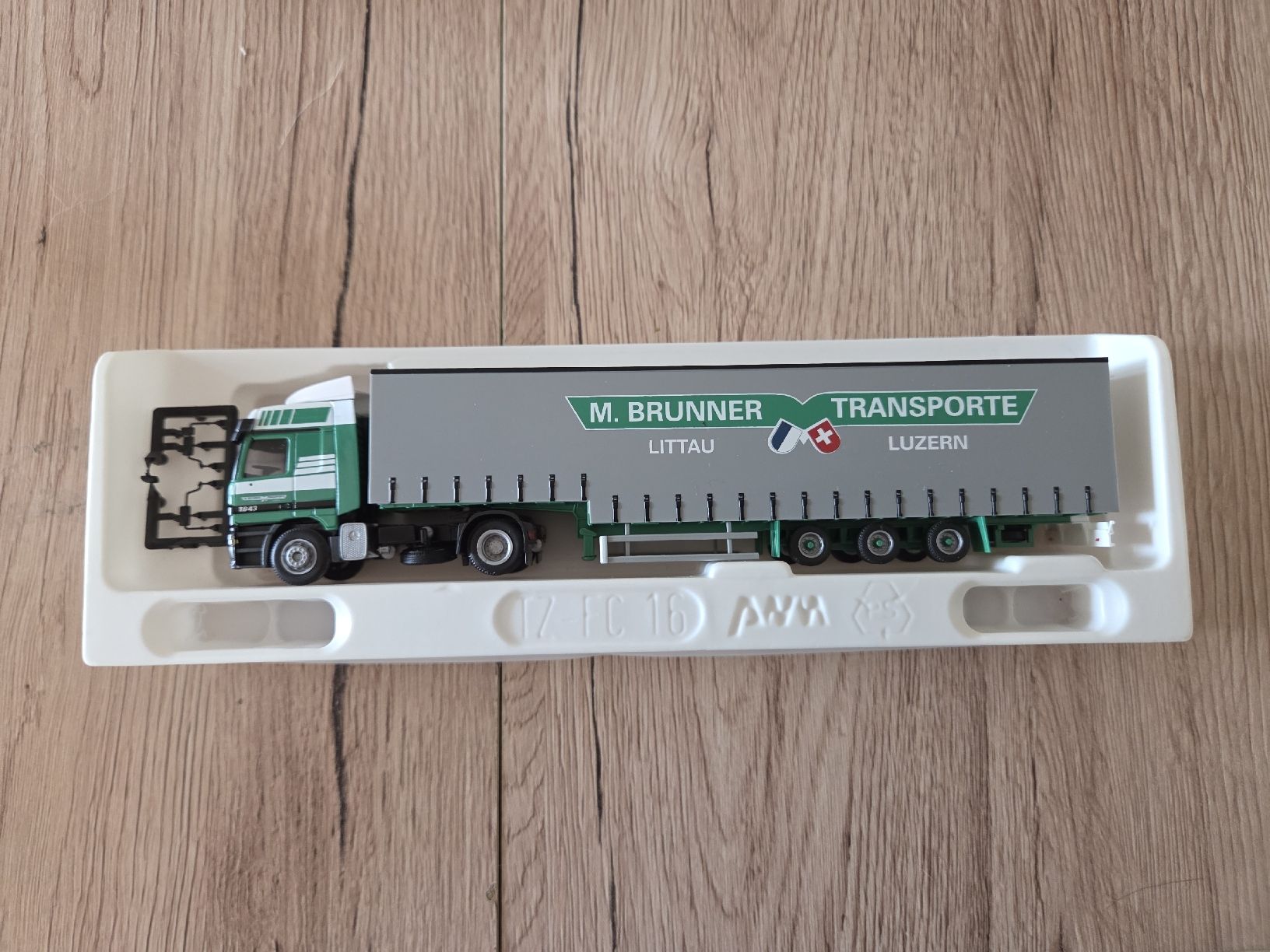 AWM Voitures modèles: Mrecrdes Actros Brunner Littau – D'occasion à Urdorf par Drutsch