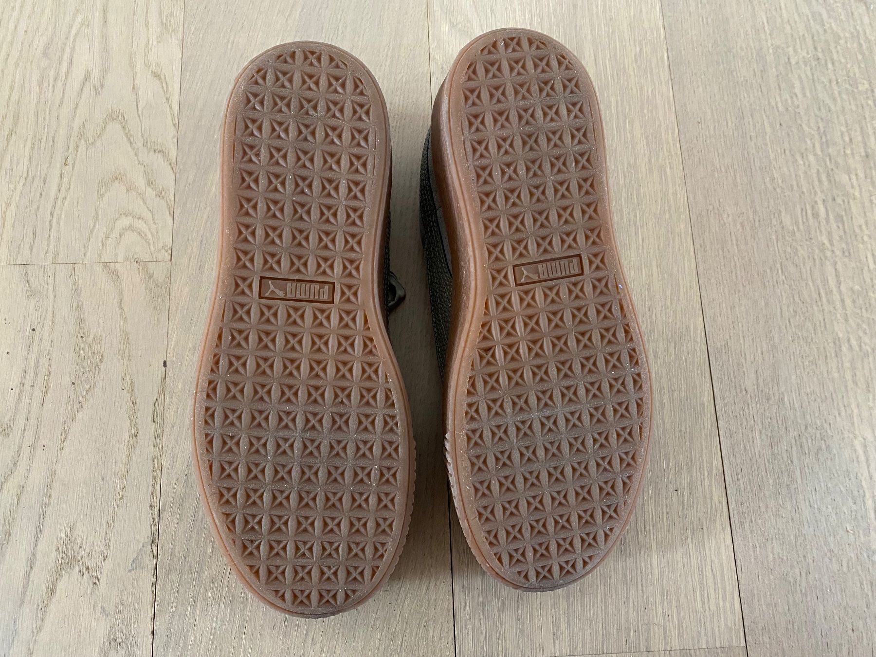 Puma Damenschuhe: Puma Suede olivegrün (Gr. 39) – Gebraucht aus Schlieren von vivid_wrld 5