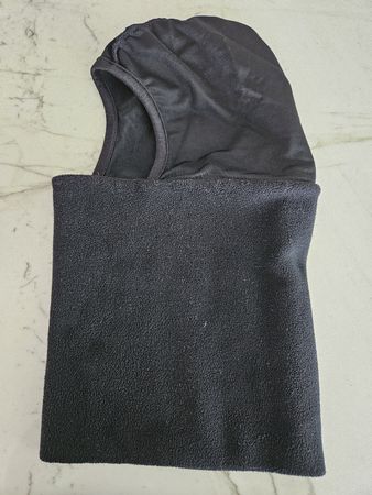 Schwarze Sturmhaube für Kinder - perfekt zum Skifahren