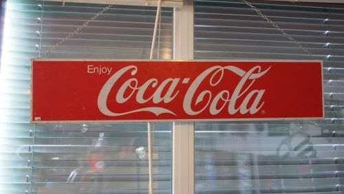 Articles de publicité: Werbeschild Coca Cola lang – D'occasion à Schalunen par schwabspielautomaten