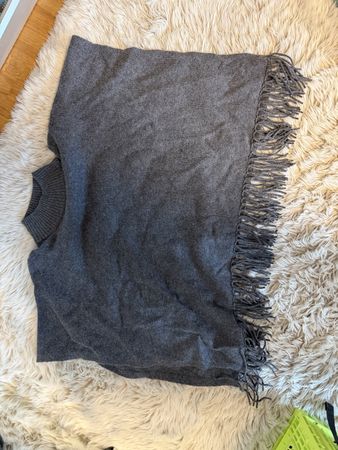 100% Cashmere Poncho