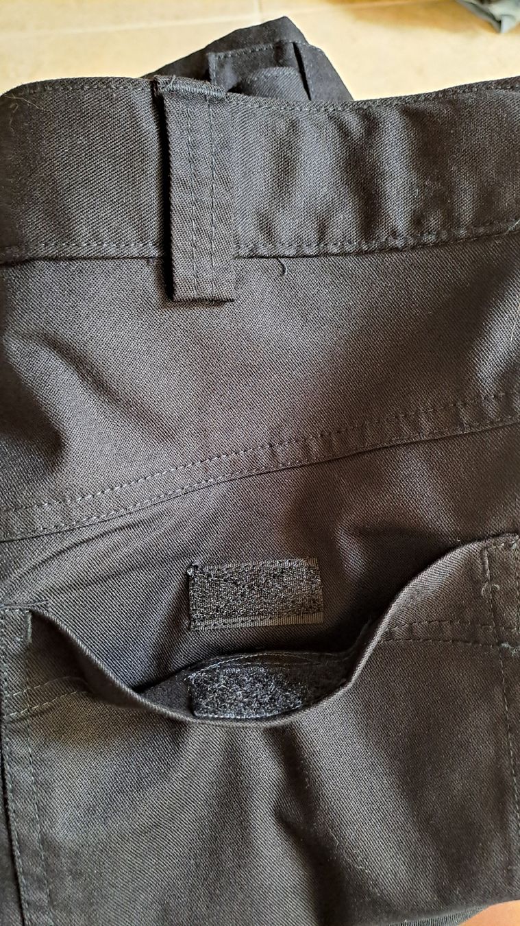 Hosen: Shorts cargo noir taille 38 – Gebraucht aus Rolle von Loutre84 9