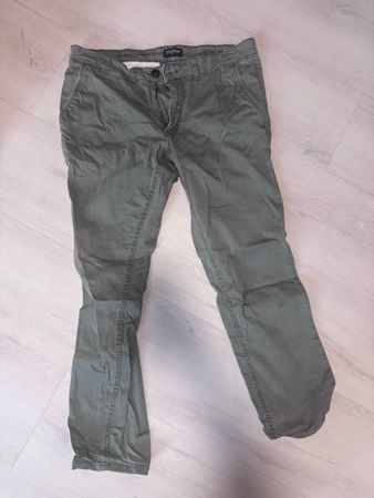 Chino Hose STOKER MATTEO W34 L30 oliv guter Zustand