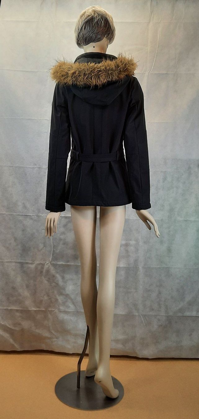 Peak Performance Giacche: PEAK PERFORMANCE Damen Winter Jacke M – Nuovo (secondo la descrizione) da Seuzach venduto da VT-Collections2 4