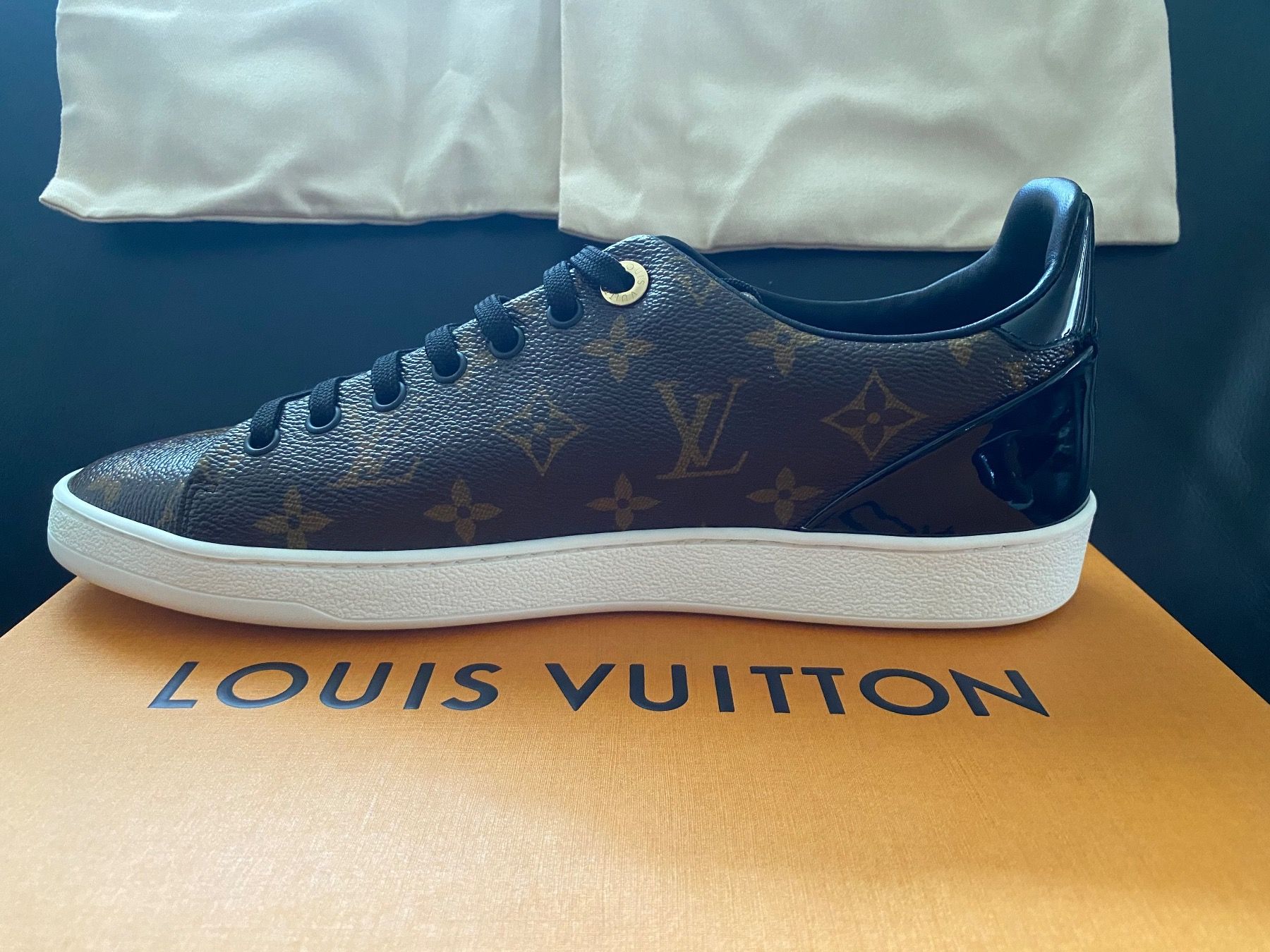Louis Vuitton Scarpe da donna: Louis Vuitton Sneaker Braun – Nuovo e nell'imballaggio originale da Frauenfeld venduto da stern081 1