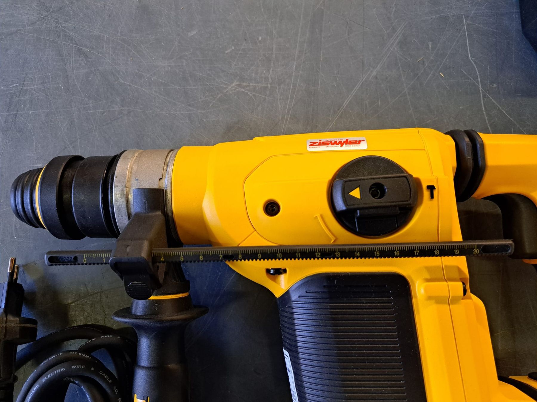 Dewalt Trapani: DeWalt D25430K Spitzhammer - SDS plus, Unbenutzt – Nuovo e nell'imballaggio originale da Ebikon venduto da inf_9pqv 2