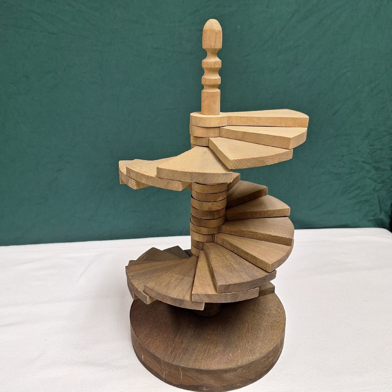 Tutte le decorazioni: Holz Treppe Modell, auch als schöne Deko – Usato da Winterthur venduto da Goldpipau 4