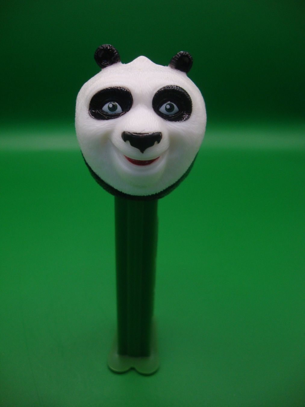 Pez Statuette: PEZ KUNG FU PANDA – Usato da Basel venduto da pink2010