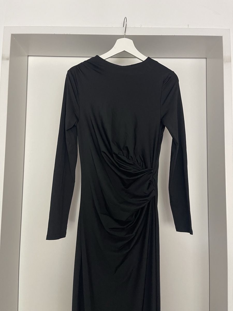 Shein Kleider: Elegantes schwarzes Kleid mit Raffung, Gr. s – Gebraucht aus Bremgarten AG von arl_8nbf 1