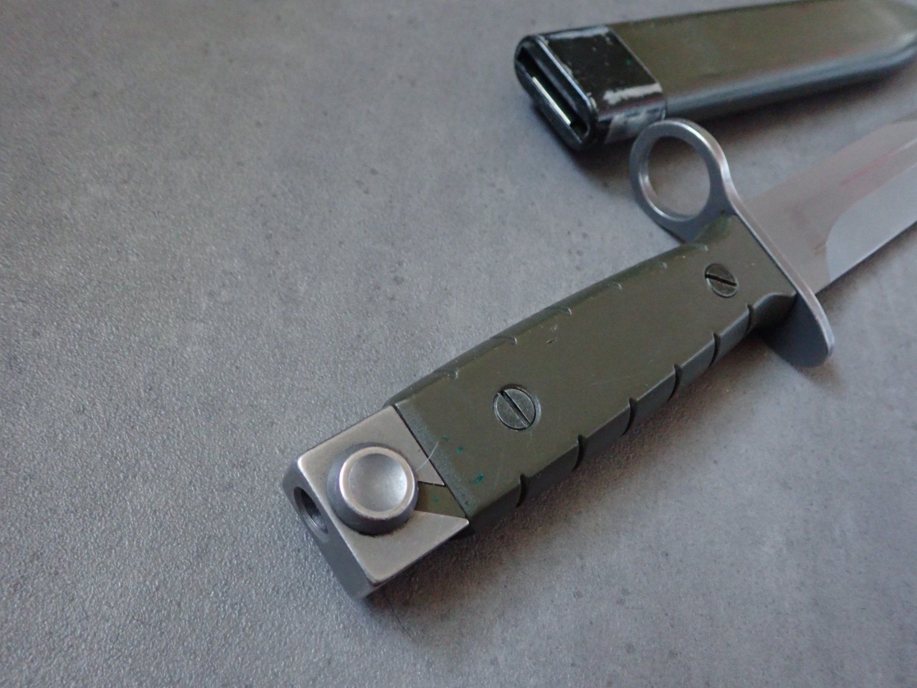 Armée suisse Armes blanches: Baïonnette Fass 90 Victorinox – D'occasion à Onex par mac_w8c2 3