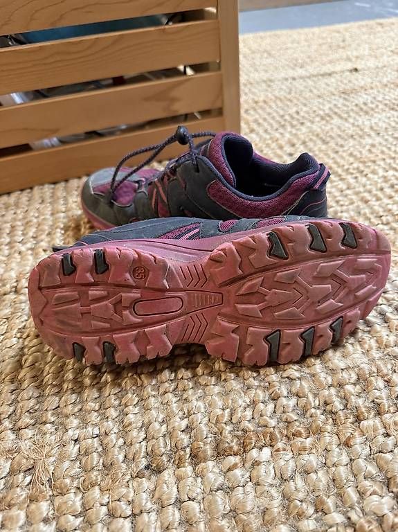 Chaussures filles: Trekkingschuhe Grösse 35 – D'occasion à Rifferswil par kaa82 2