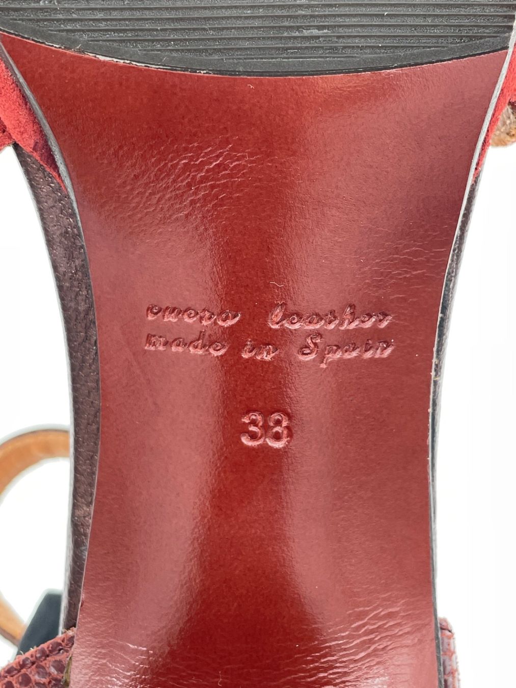Chie Mihara Scarpe da donna: Chie Mihara Nadila Pump EU 38 Rot – Nuovo e nell'imballaggio originale da Zürich venduto da shoe_shop 7