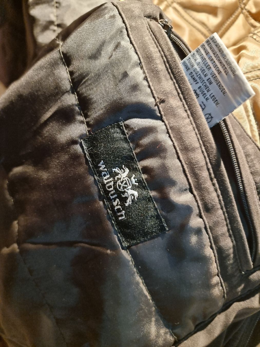 Kleiderpakete: 2 Herren Jacken – Gebraucht aus Hinterkappelen von DR88 2