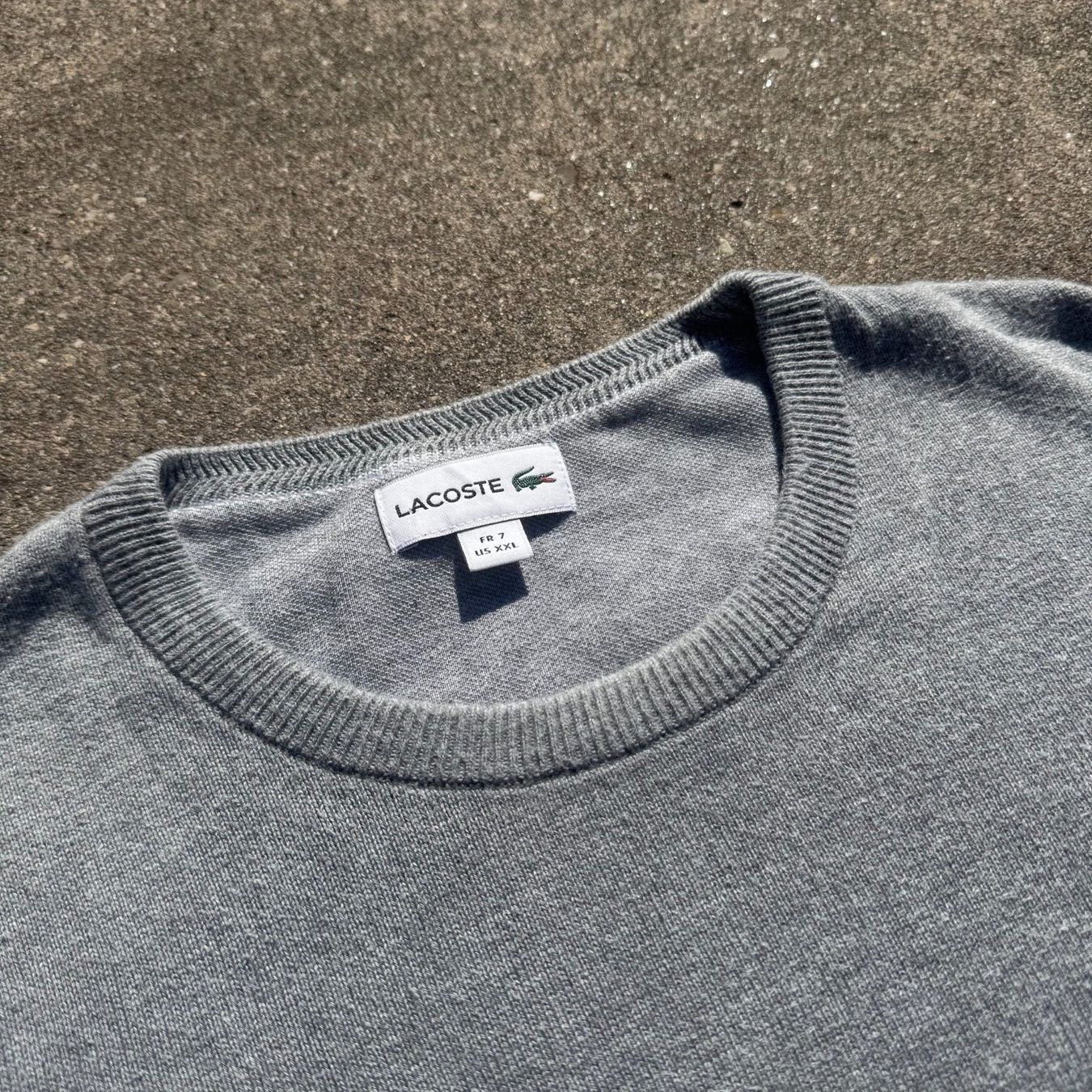 Lacoste Maglioni & Felpe: Lacoste grey classic retro sweatshirt – Usato da St. Gallen venduto da sourced_limited 1