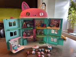 Gabby's Dollhouse Spielhaus mit Figuren guter Zustand