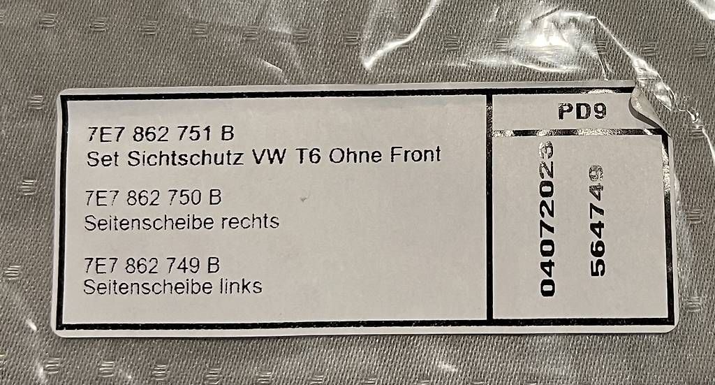 Ombrelloni: Set Sichtschutz VW T6 Ohne Front – Nuovo e nell'imballaggio originale da Sarnen venduto da mrminit 1