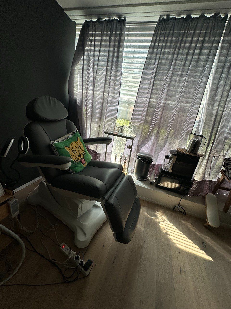 Kosmetik-& Massageliegen: Pedicure Massage Sessel – Gebraucht aus Au ZH von spi_r6rp 1