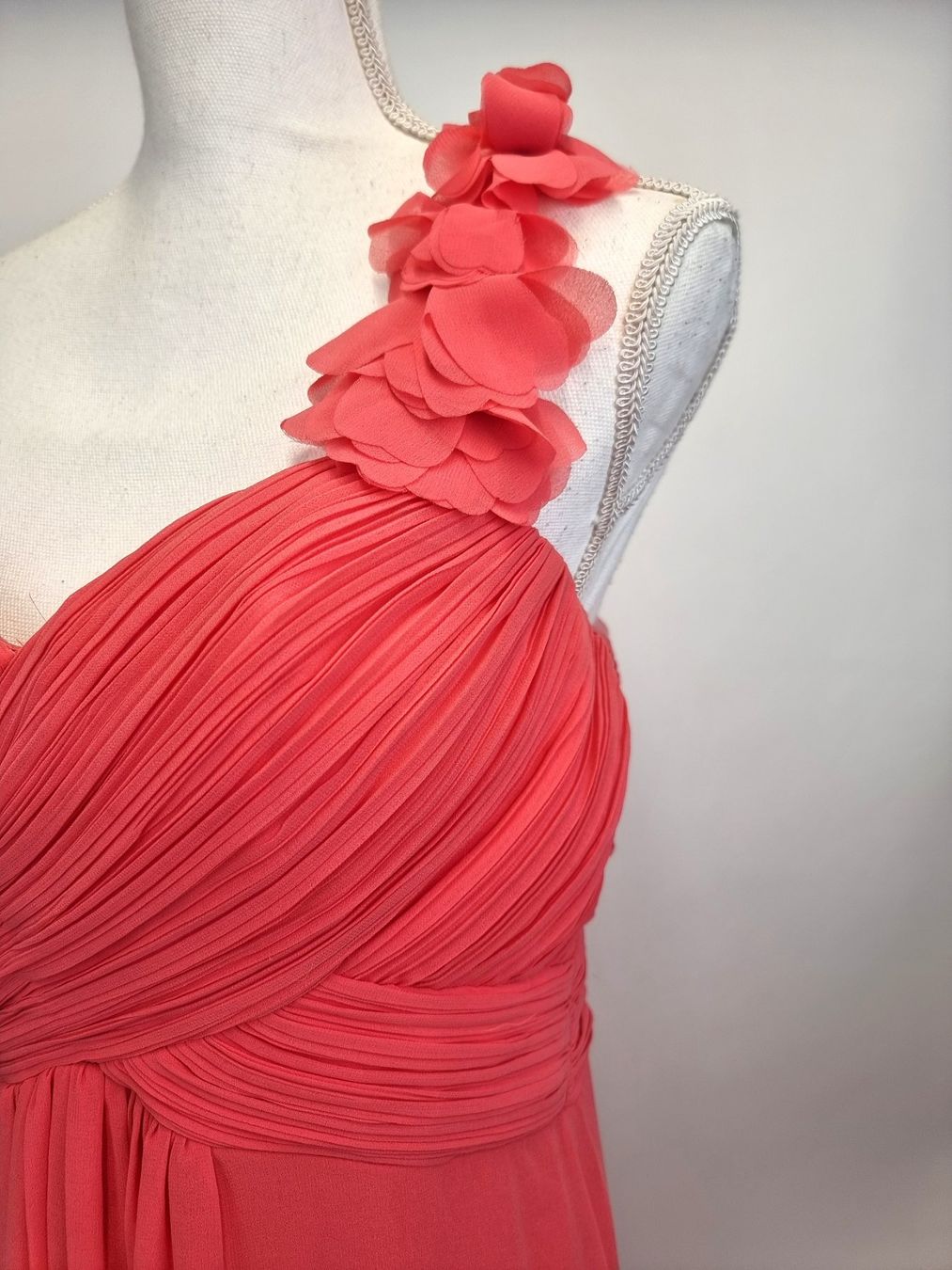 Vestiti: Abendkleid apricot – Usato da Urtenen-Schönbühl venduto da Restwert_Schoenbuehl 3