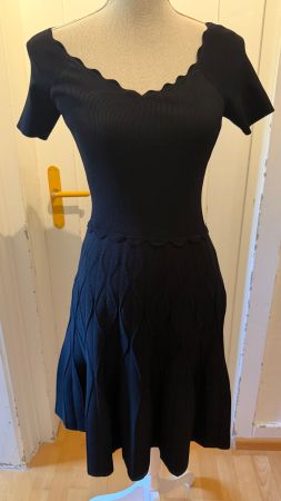 Sehr schönes Kleid von Sandro