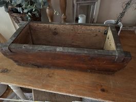 Alter Holztrog