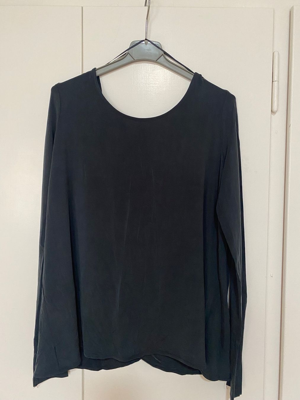 H&M Top: Top elegant, rückenfrei Gr 38 – Nuovo (secondo la descrizione) da Zürich venduto da Herbion1