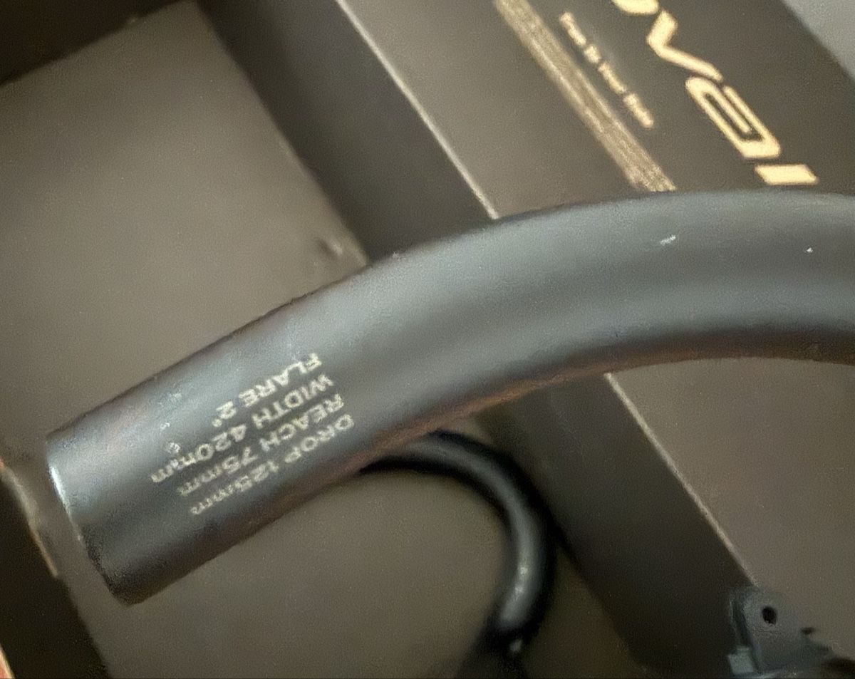 Specialized Pièces détachées: Roval Rapide Carbon Cockpit 420mm x 90mm  – D'occasion à Lausanne par Nat_Sha 3