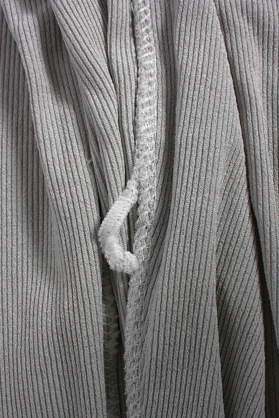 Hosen: Dünne hellgraue Hose – Gebraucht aus Zollikofen von Restwert_Zollikofen 5
