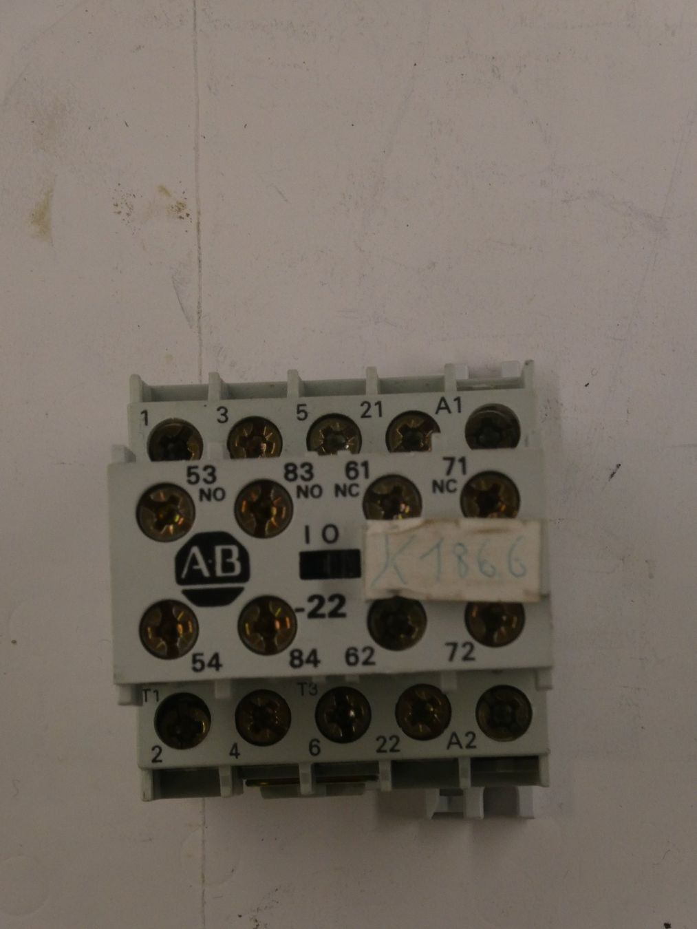 Componenti elettronici: Allen Bradley Schütz – Usato da Fulenbach venduto da Hach0 1