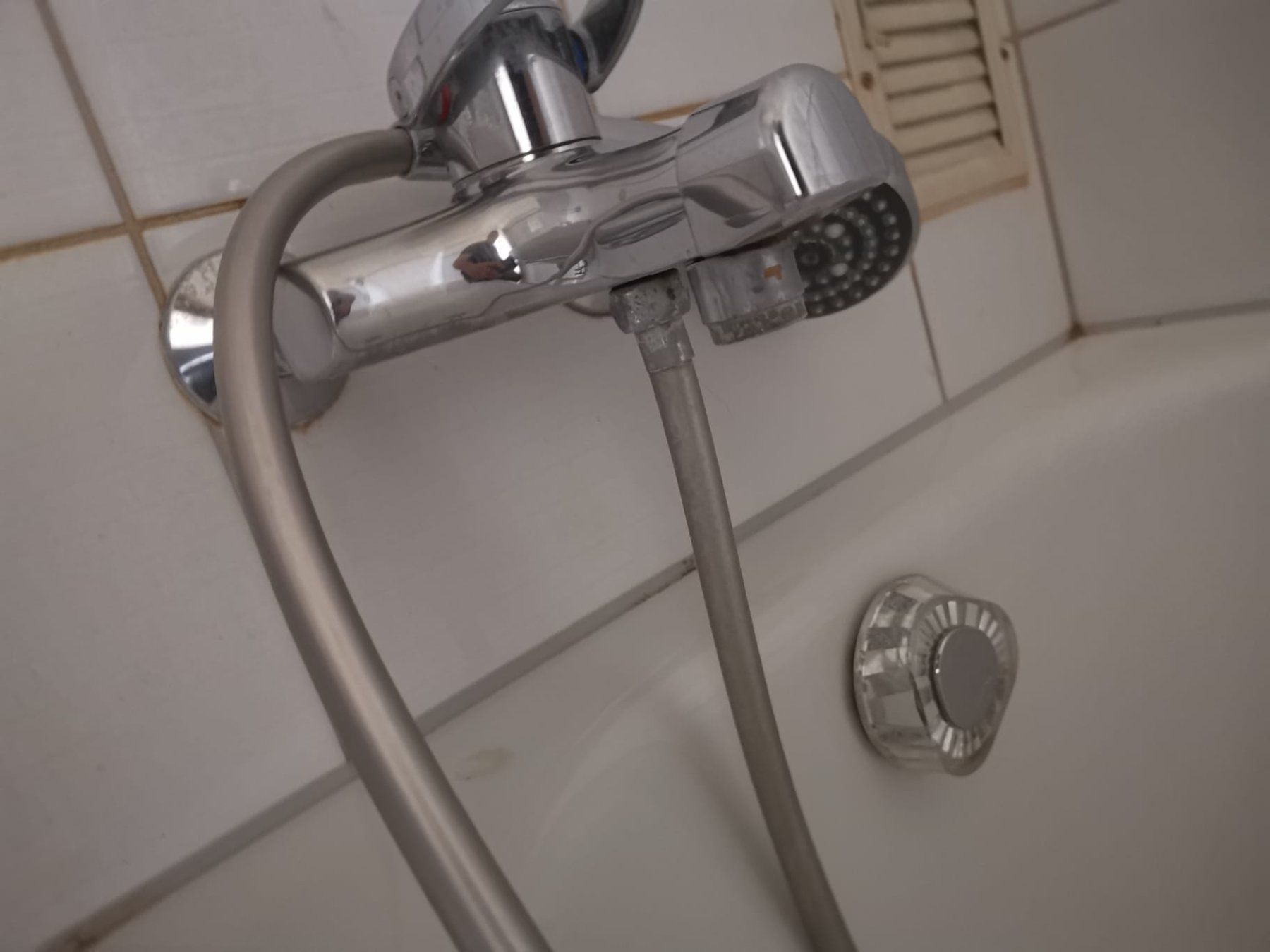 Rubinetteria: Bad Armatur Dusch Mische – Usato da Spreitenbach venduto da Space_X 2