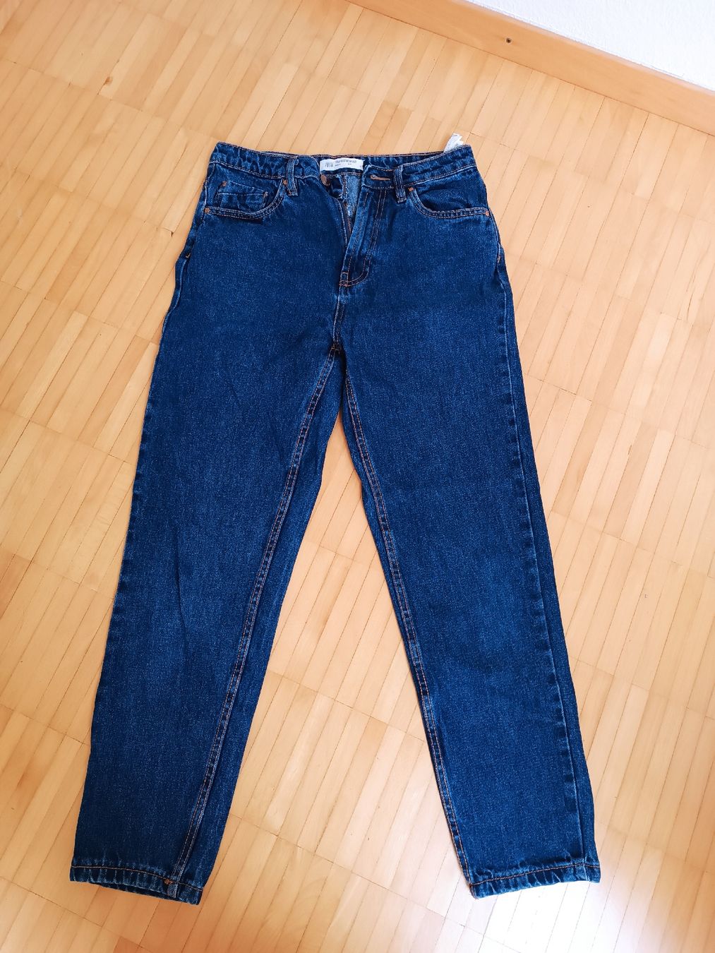 Lotti & Set di vestiti: 24-teiliges Kleiderset – Usato da Basel venduto da mon_7m8h 6