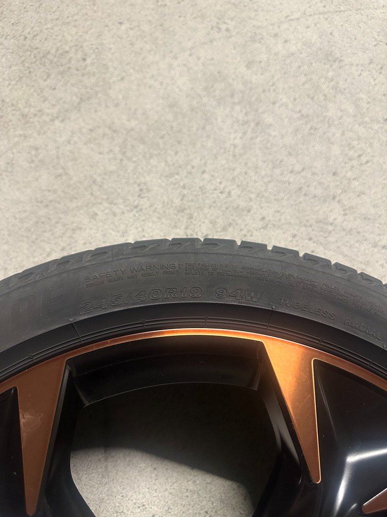 Pneus & Roues: 19 ZOLL SOMMERKOMPLETTRÄDER – D'occasion à Gossau SG par GNG-AG 1