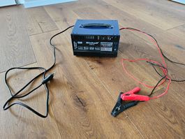 Einhell BT-BC 10 E Autobatterie-Ladegerät – 12 V / 10 A