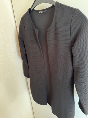 Schwarze Strickjacke von Only, Gr. XS