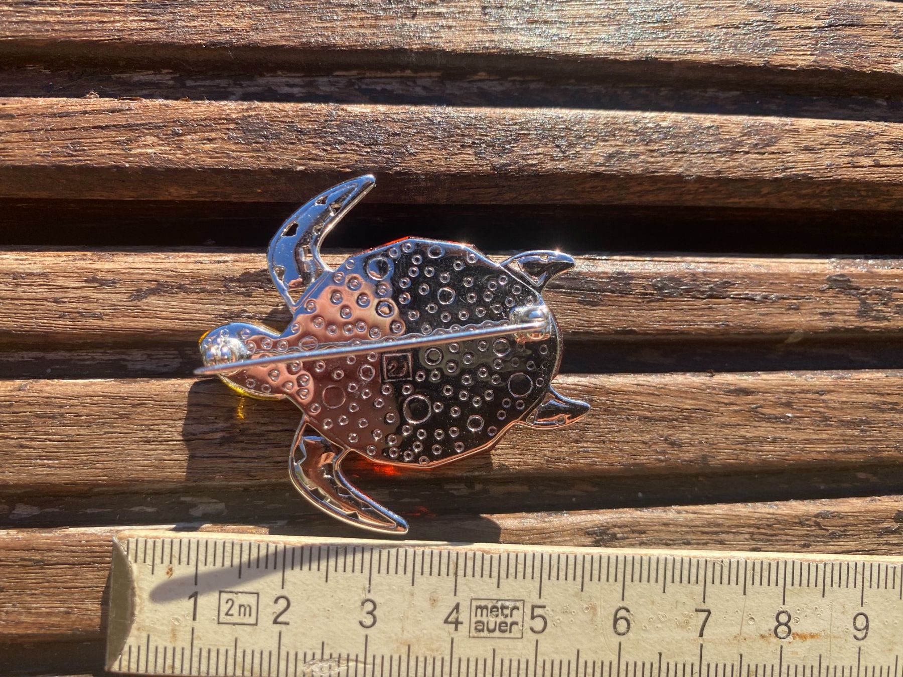 Spille & Fermagli: Brosche in Form farbiger Glas-Schildkröte, – Usato da Gümligen venduto da Primeselection 1