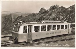 Rochers de Naye VD Ankunft des Zuges Bahn
