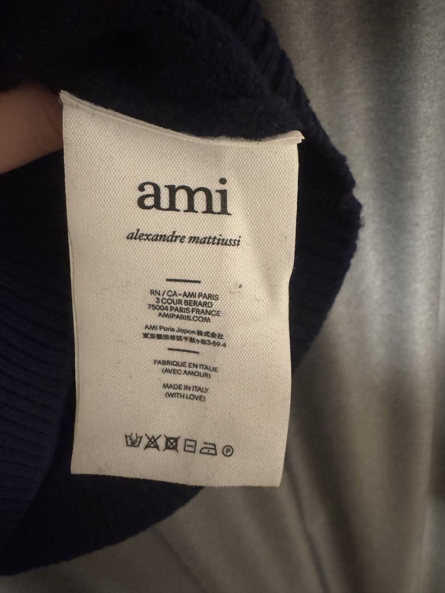 Top: Ami Paris Jumper – Usato da Grüningen venduto da Jimmy20 2