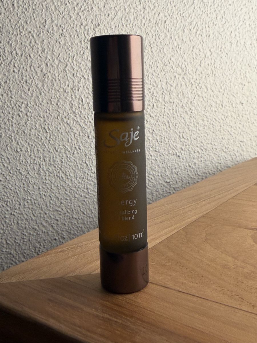 Autres tabacs: Saje Energy Revitalizing Oil Blend Roll-On – D'occasion à Zürich par bgg 2