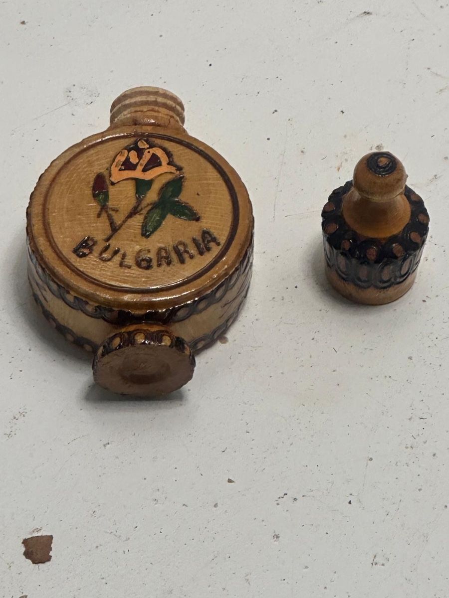 Toutes les décorations: Hübsche Holzflasche "Bulgarien" Souvenir – D'occasion à Madiswil par Bilranis1071