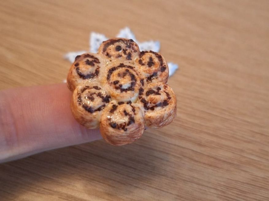 Case e mobili per bambole: Puppenhaus Rosenkuchen – Nuovo (secondo la descrizione) da Zürich venduto da HandmadeTinyFood 1
