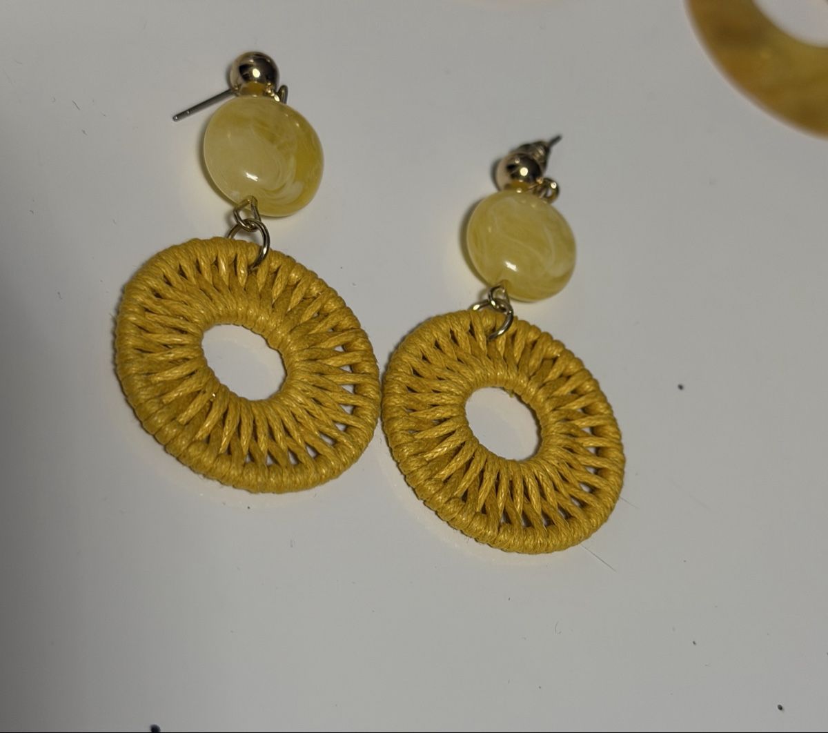 H&M Orecchini pendenti & Orecchini a lobo: Boucle oreille 5 x pièce! – Usato da Fribourg venduto da VSL-LUXE-BRAND 3