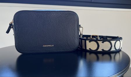 Coccinelle Ledertasche Schwarz mit Wechselgurt