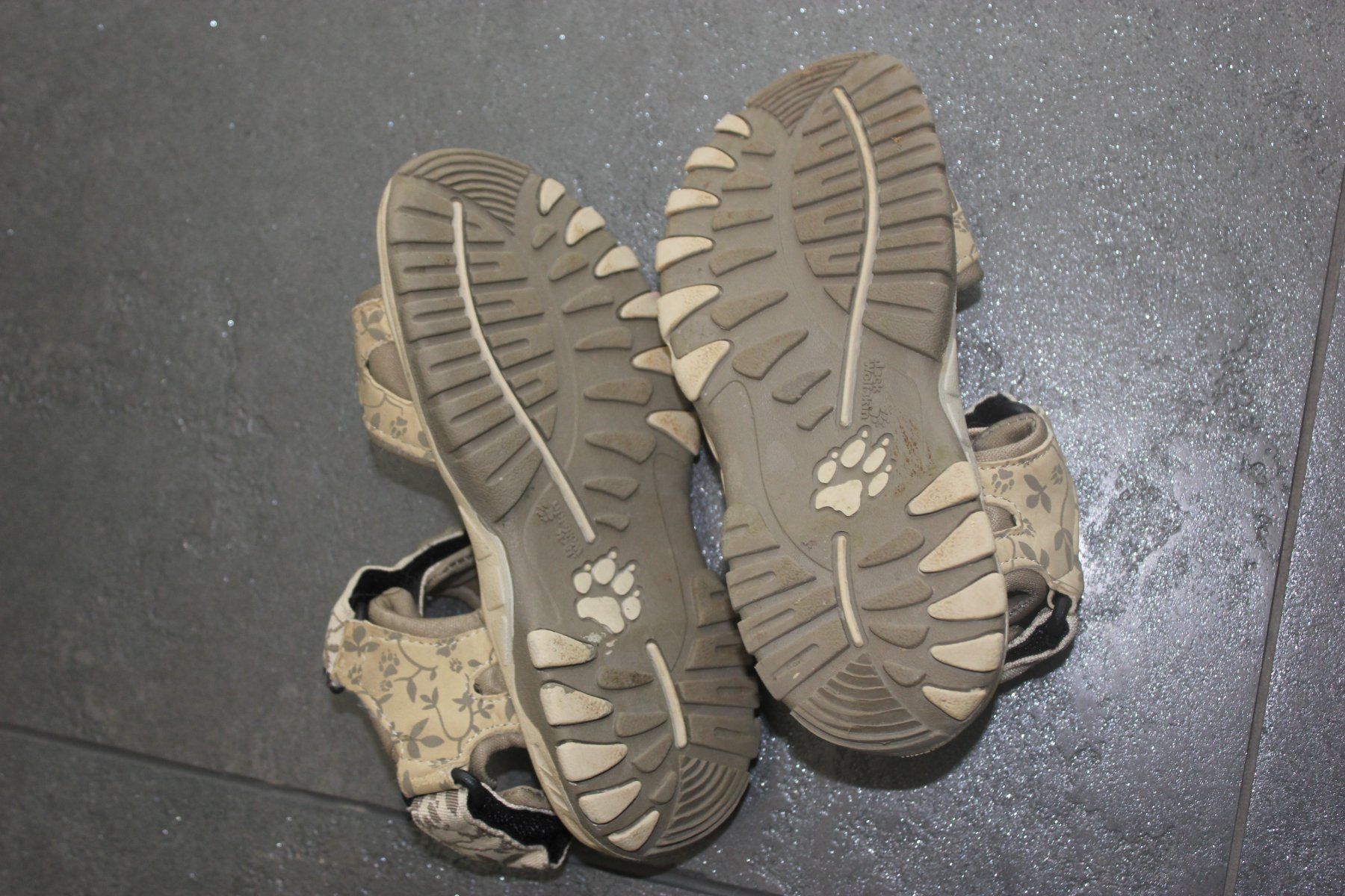 Jack Wolfskin Schuhe für Jungen: Jack Wolfskin Kinder Sandalen – Gebraucht aus Pratteln von Miki_ 1