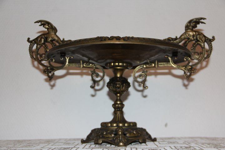 Vasi & Recipienti: grande coupe centre de table en bronze . – Usato da Praz (Vully) venduto da pikuluka1 1