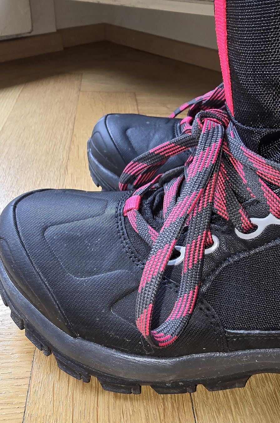 Damenschuhe: Chaussure de randonnée neuves imperméable fourrées T36 – Neu (gemäss Beschreibung) aus Genève von Saleena 9